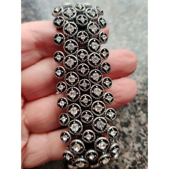 2003 Noblesse Collection Austrian Crystals Stretch Bracelet New - Picture 3 of 8